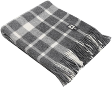 Load image into Gallery viewer, Tumi Alpaca Scottish Blanket - Grey
