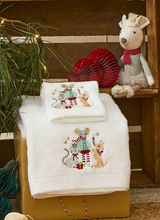 Load image into Gallery viewer, Christmas Pets Towel Set
